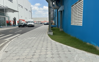 Secoin – Gạch Lát Hè Tự Chèn Đồng Hành Tại Dự Án Nhà Máy VinFast Hải Phòng - Hải Phòng, Việt Nam